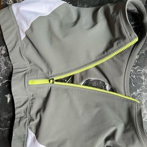 Athleta Zip Front Swim Suit Top Full Coverage Size Small